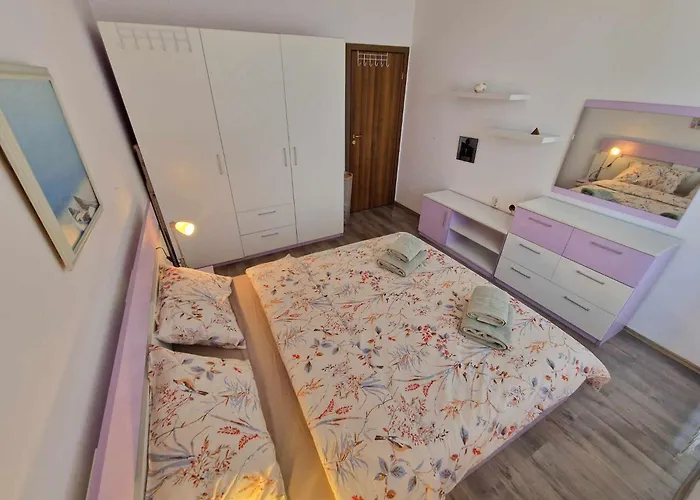 Gurko - Center And Sea Garden Апартамент Бургас