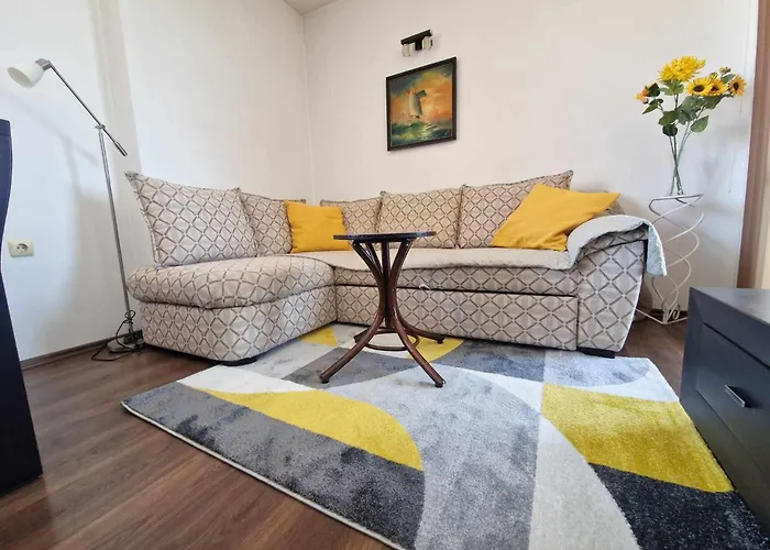 Gurko - Center And Sea Garden Apartmán